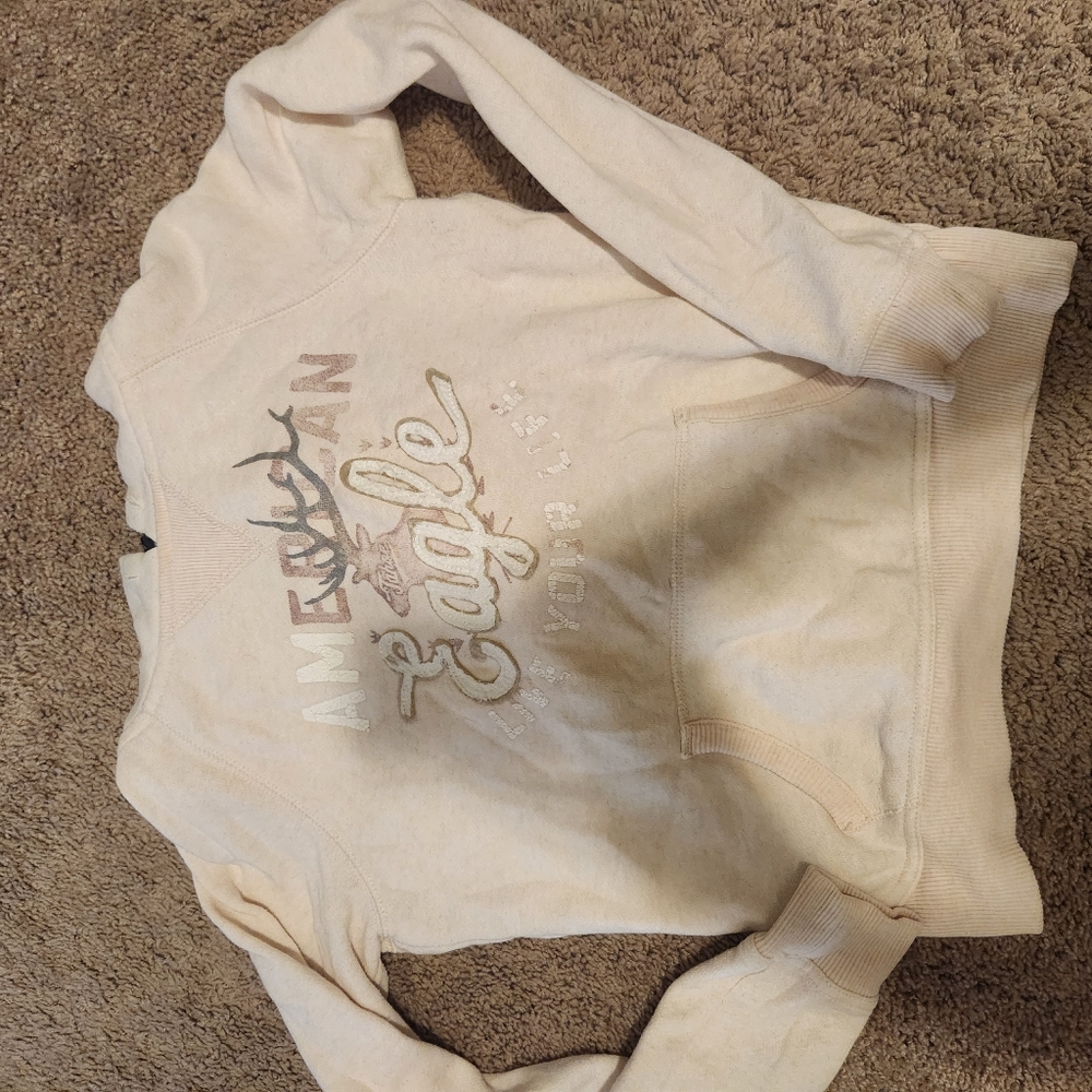 American Eagle sweatshirt